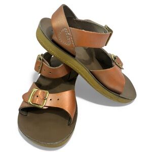 Saltwater Sandals by Hoy Sun-San Surfer Toddler Size 7 Rose Gold, Gold Buckles